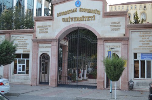 Kooperasiya Universitetinin tələbələrindən qızlara qarşı TƏRBİYƏSİZLİK — VİDEO