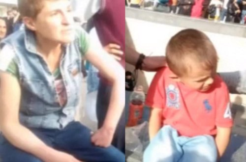 Bakıda ana küçədə 5 yaşlı oğlunu vəhşicəsinə döydü - VİDEO