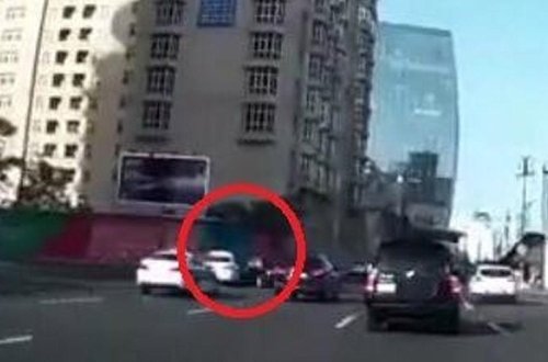 Bakıda DYP maşını dəhşətli qəzaya düşdü - VİDEO