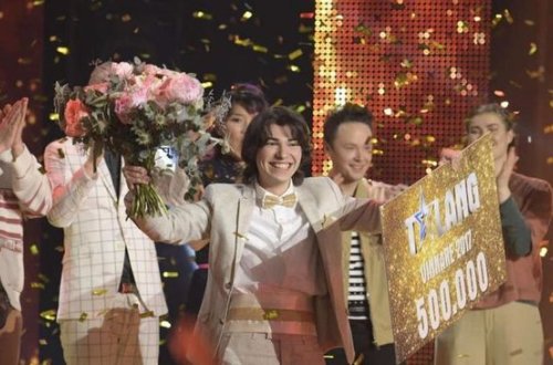 18 yaşlı azərbaycanlı İsveçdə yarışmada BİRİNCİ OLDU - VİDEO