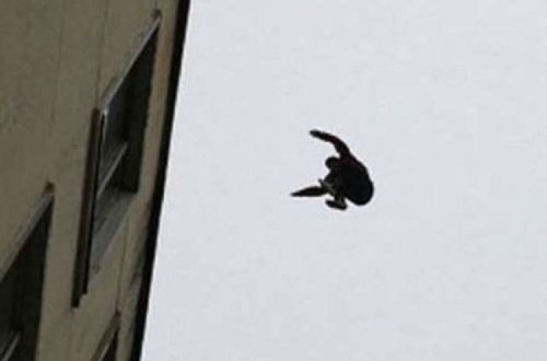 Bakıda özünü 5-ci mərtəbədən atan yeniyetmənin FACİƏVİ SONU