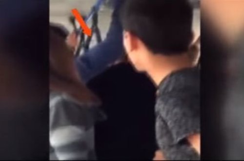 Bakıda avtobusda cibgir döyüldü – VİDEO