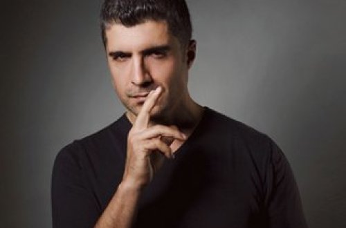 Erməni mahnısı ilə azərbaycanlıları qəzəbləndirən Özcan Denizə qarşı ŞOK İTTİHAM !