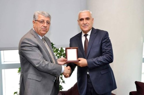 Vüqar Rəhimzadə SOCAR-ın fəxri fərmanı ilə təltif edildi