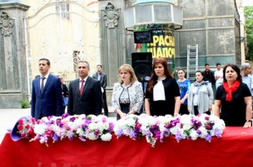 Nəsimi rayonu  8  saylı tam orta məktəbdə 28 May-Respublika Günü münasibətilə “Yaşa  Azərbaycan” adlı tədbir keçirilib