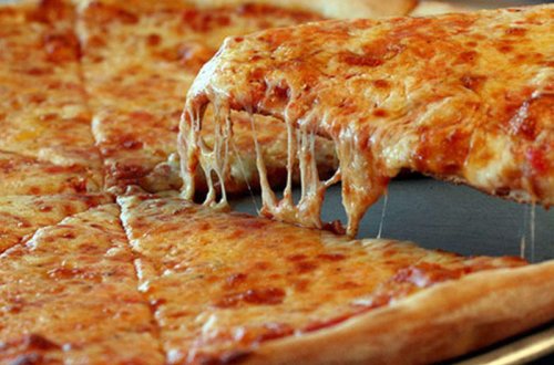 Müsəlmandan 100 milyon dollarlıq halal pizza iddiası: 