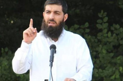 Gizli məscid, gəzintilər, səfərlər: İŞİD belə işləyir