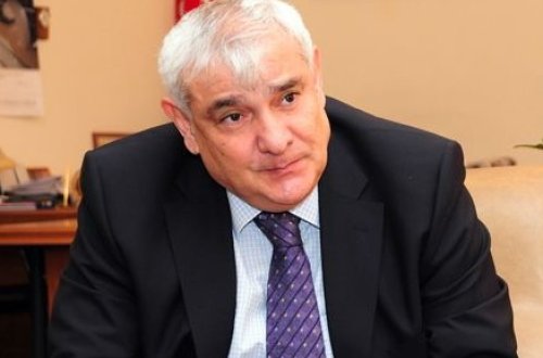 Kamal Abdulla Dillər Universitetinə rektor təyin olundu