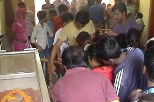 İnsan başlı heyvan doğuldu - VİDEO