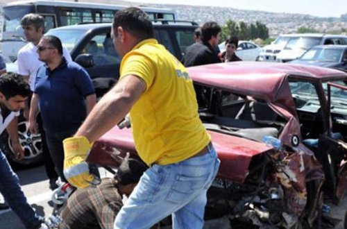 Bakı-Sumqayıt yolunda ağır qəza - Xəsarət alanlar var / FOTOLAR