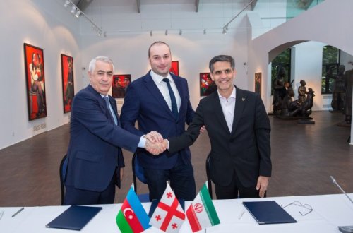 Tbilisidə üçtərəfli görüş keçirilib