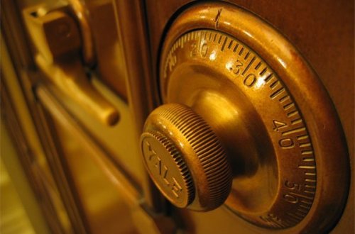 Bakıda film kimi CİNAYƏT: Divarda rəsm əsəri, arxasında seyf…