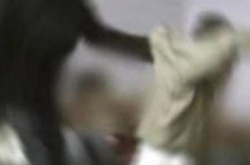 Evə gec gələn qardaşını döyə-döyə öldürdü