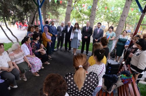 Nəsimi rayonunda 15 iyun – Qurtuluş günü ərəfəsində növbəti 2 “Abad həyət” sakinlərin ixtiyarına verilib