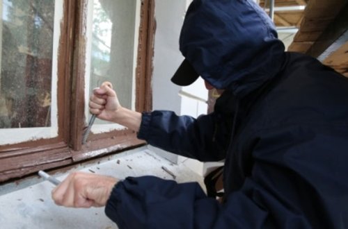 “PUL LAZIM OLDU, EVƏ GIRDIM...” - 18 IL IŞ ALDI