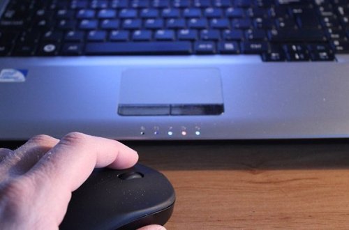 13 YAŞLI BACISINA MESAJ YAZAN OĞLANI ÖLDÜRÜB