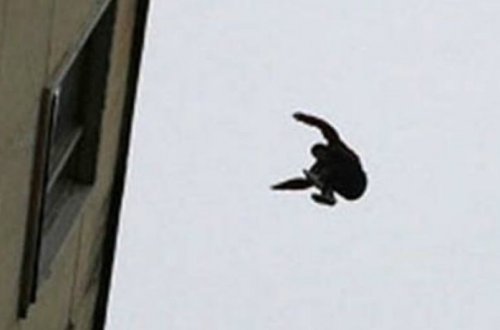 ATASININ PULUNU MƏRC OYUNUNDA UDUZDU - ÖZÜNÜ ÖLDÜRDÜ...