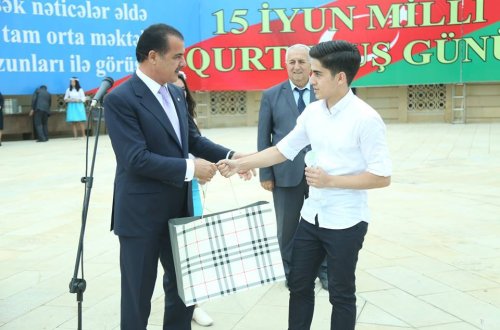 Gəncədə 15 iyun “Milli Qurtuluş Günü” təntənə ilə qeyd edilib