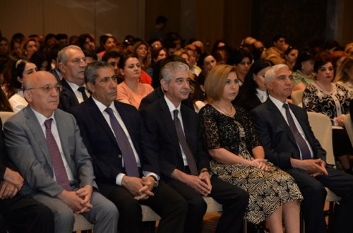 Yeni Azərbaycan Partiyasının təşkilatçılığı ilə 15 İyun – Milli Qurtuluş Gününə həsr olunan konfrans keçirilib