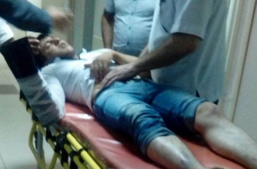 ŞƏMKIRDƏ HƏYAT YOLDAŞI ILƏ BARIŞMAQ ISTƏYƏN GƏNCI OĞRU BILIB DÖYÜBLƏR — VİDEO