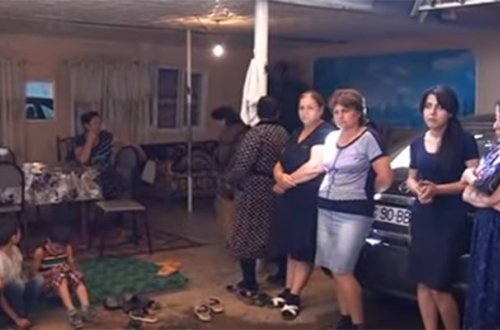 ARVADI ILƏ BARIŞMAĞA GETDI - QIZIN QOHUMLARI DÖYDÜ+VIDEO