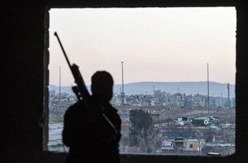 İran İŞİD-in Suriyadakı mövqelərinə raket zərbələri endirib