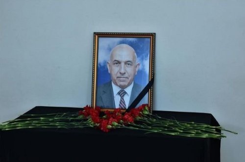 Azərbaycanlı professor dünyasını dəyişdi - FOTO