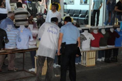 TÜRKIYƏDƏ TICARƏT MƏRKƏZINDƏ TERROR: ÖLƏN VAR - VİDEO