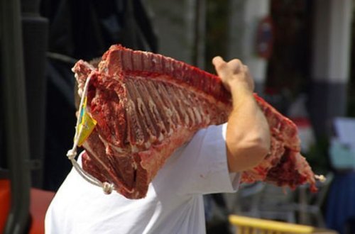 ƏRƏBLƏRIN AZƏRBAYCANDA ƏTƏ MARAĞI ARTIB: QIYMƏTLƏR BAHALAŞIB