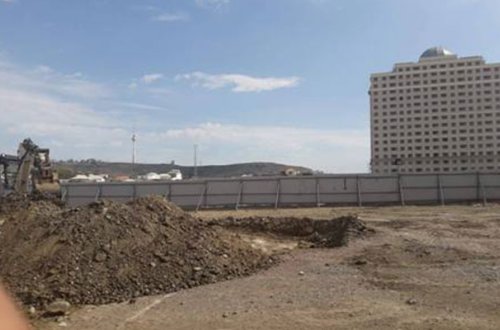 Jurnalistlər üçün üçüncü binanın təməli qazılır