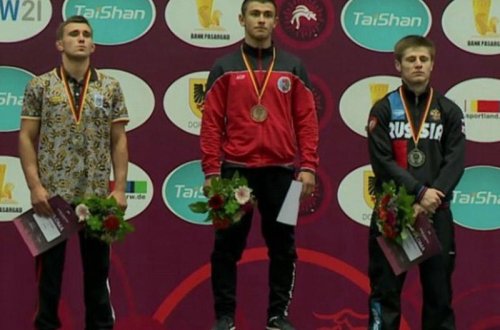 ERMƏNINI MƏĞLUB EDƏN IDMANÇIMIZ AVROPA ÇEMPIONU OLDU