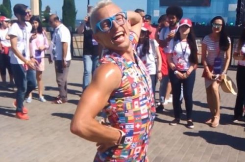 “AVROPALI SAMIRALDO” BAKININ MƏRKƏZINDƏ HƏR KƏSI COŞDURDU – VİDEO