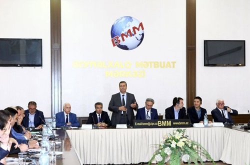 Bakıda jurnalistlər və media rəhbərləri konfrans keçirdi