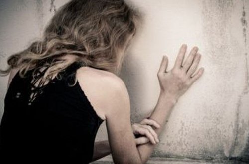 Bakıda qadını küçədə döydülər