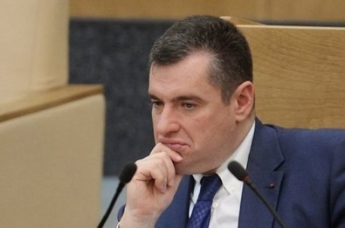 Qərb geylərdən dünyaya qarşı istifadə edir