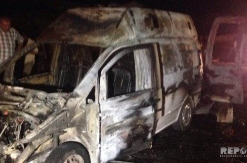 SON DƏQİQƏ: Bakıda təcili yardım maşını yanıb kül oldu - İçidə xəstə və həkimlər olub- VİDEO