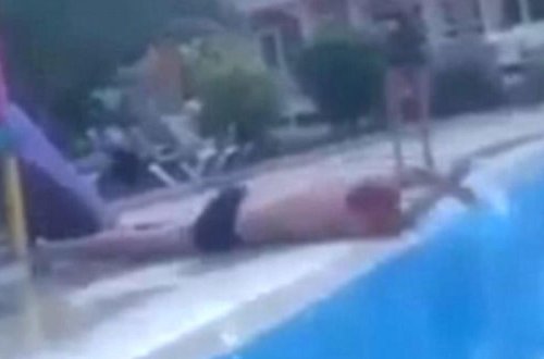 Uşaq meydançasından hovuza tullanmaq istədi, amma... - VİDEO