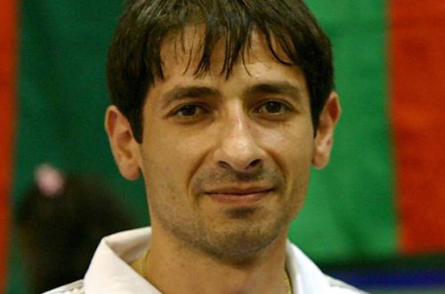 Dünya çempionu ilə bağlı hökm dəyişmədi