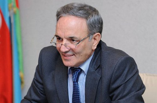 Əflatun Amaşov: Banklar jurnalistlərə kredit verməlidir