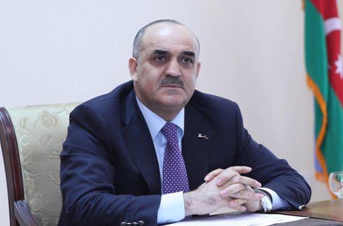 Səlim Müslümov 1750 manat maaşla 5 mərtəbəli villanı necə tikir.”Katibələrinin ətirinə 11 min manat xərcləyirlər” - Şok ittihamlar