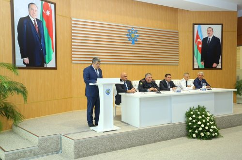 Binəqədi rayonunda 2017-ci ilin birinci yarısının sosial-iqtisadi inkişafın yekunlarına və qarşıda duran vəzifələrə həsr olunmuş hesabat yığıncağı keçirilib.