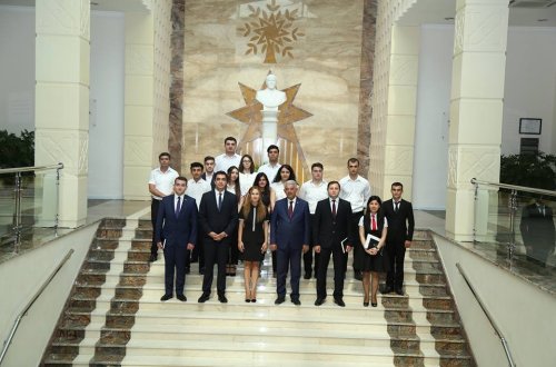 “ASAN könüllüləri”nin növbəti 10-cu qrupu Binəqədi Rayon İcra Hakimiyyətində təcrübə keçməyə başlayıblar.