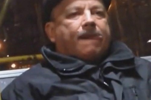 Sərnişin avtobusunda kişinin əxlaqsız hərəkəti kameraya düşdü - VİDEO