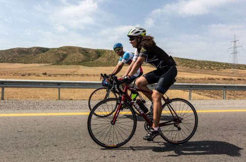 Həvəskar xanım velosipedçilərin yürüşü keçirilib