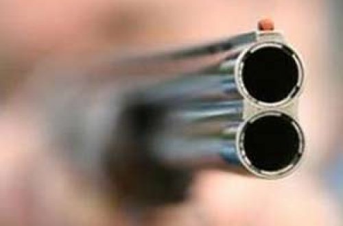 7 YAŞLI QIZI GÜLLƏLƏYIB ÖLDÜRDÜ - AZƏRBAYCANDA DƏHŞƏT