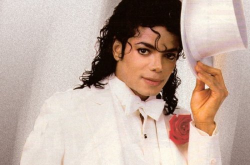 Maykl Ceksonun ailəsi məhkəməyə verildi