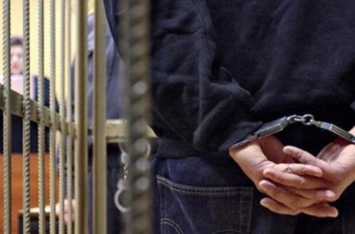 Erməni Bakıda məhkəmə qarşısında