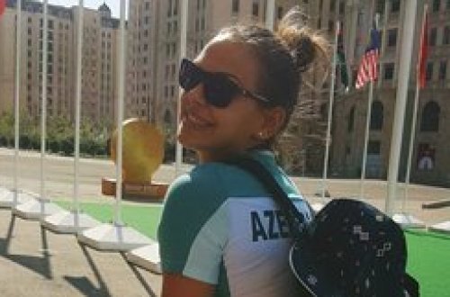 Bu dəfə yığma komandamızın üzvü soyundu - Qiyməti 50-60 min idi - 18+ FOTO