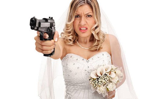 Gəlin toy gecəsi bəyə atəş açdı: 