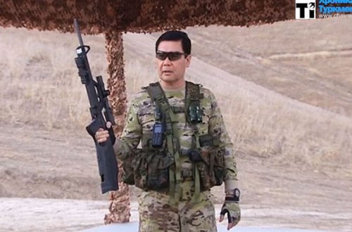 Prezident hərbi təlimdə - Video